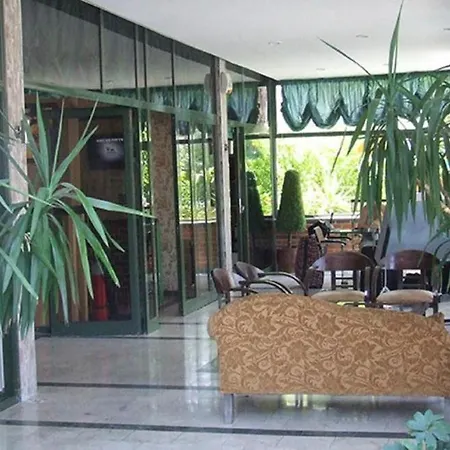 Maxwell Apart Otel *