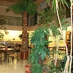 Maxwell Apartmanhotel *